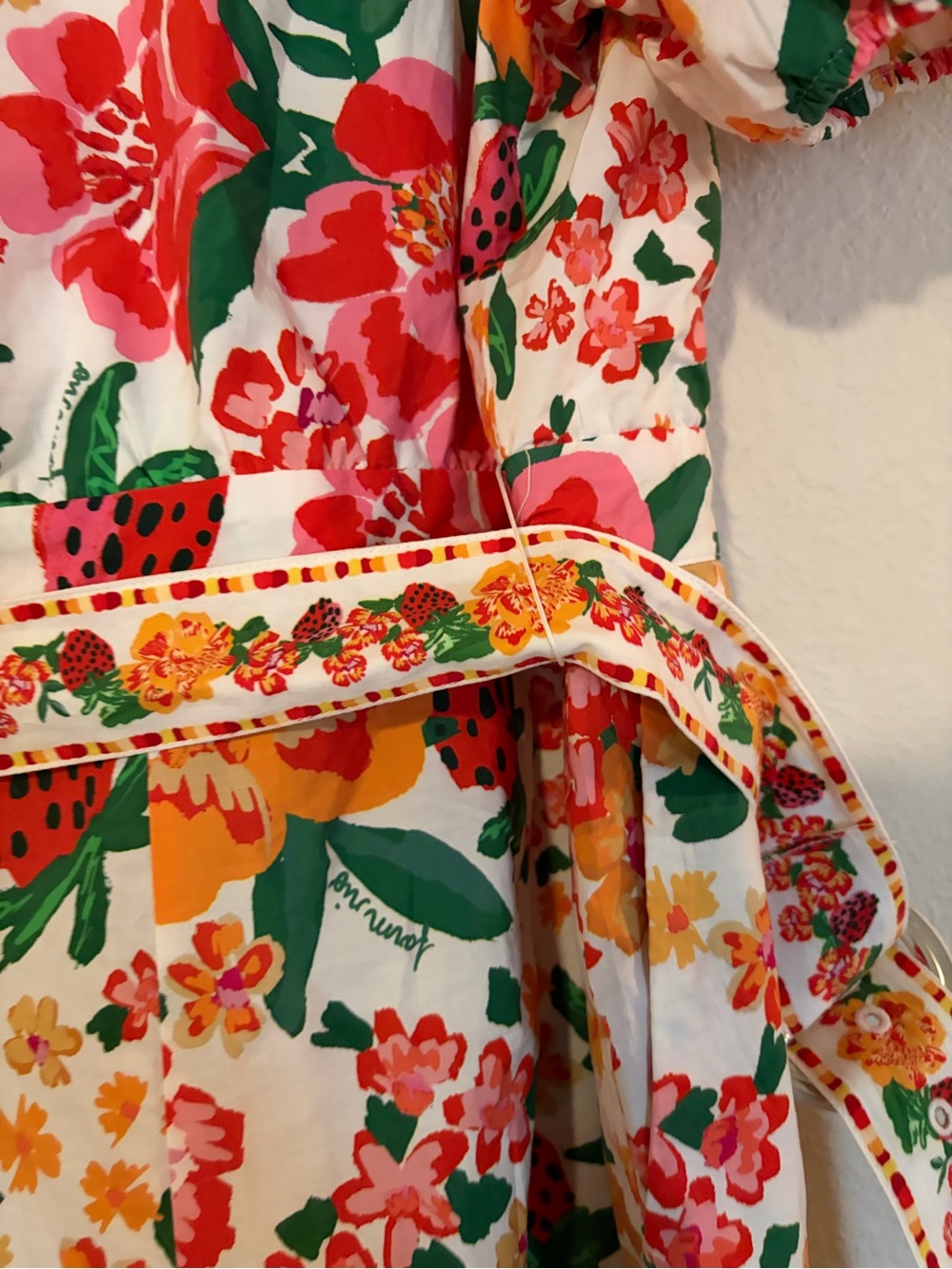 Farm Rio Flowerful Sketch Romper size XL Strawberry Print Jumpsuit - Picture 9 of 10